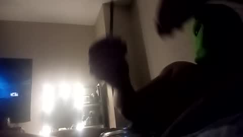 connahoj24 online show from 11-21-25, 03:27