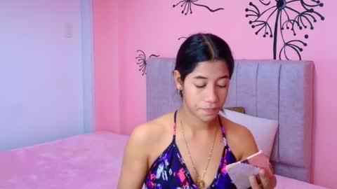 C O N N I E online show from 10-01-25, 06:58