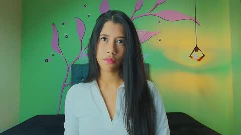 C O N N I E online show from 12-03-25, 07:23