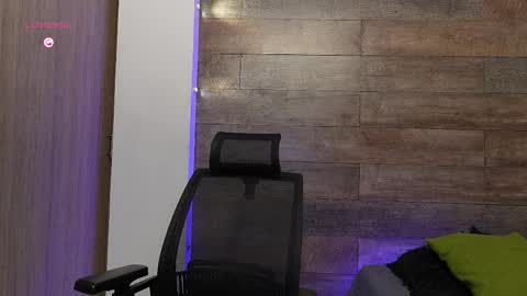 connor_h1 online show from 03-28-26, 05:40