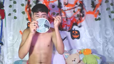 Snapshot of connor_michael chatting on 10-13-25, 06:19 connor_michael online show from 10-13-25, 06:19