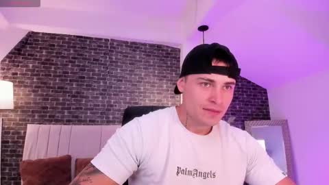 Snapshot of connorsmith_26 chatting on 02-06-26, 03:59 Connor Smith online show from 02-06-26, 03:59