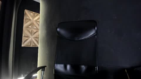 Snapshot of connywellss chatting on 06-11-26, 12:32 Nilo Solem online show from 06-11-26, 12:32
