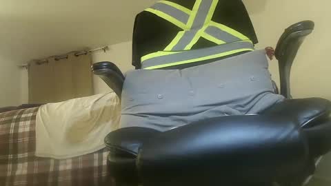 bearded hairy pits big brown cock online show from 12-18-24, 12:40