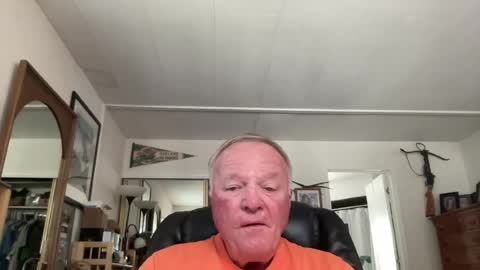 Snapshot of cookoosnest chatting on 06-11-26, 11:14 cookoosnest online show from 06-11-26, 11:14