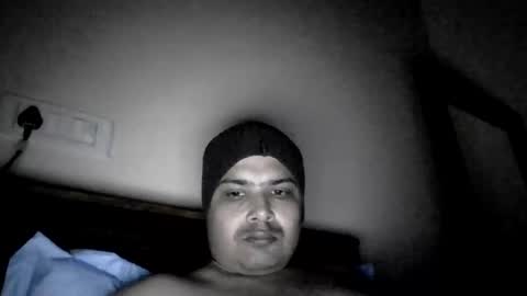 Cool Breeze09 online show from 10-26-25, 04:35