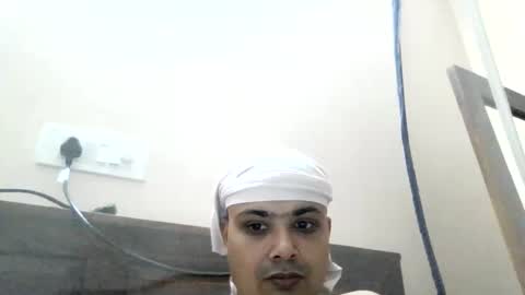 Cool Breeze09 online show from 03-25-26, 11:38