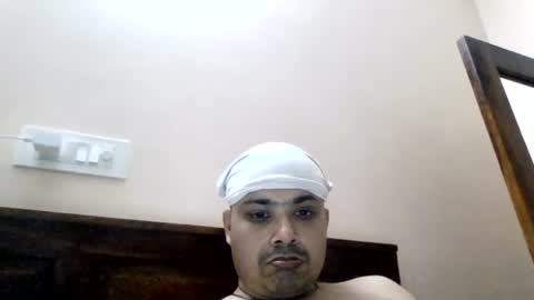 Cool Breeze09 online show from 06-18-26, 06:46