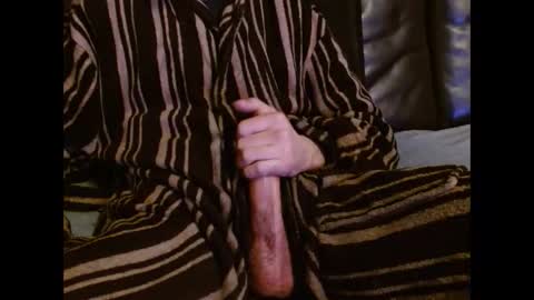 Snapshot of coolbreeze420842217 chatting on 02-17-26, 05:08 coolbreeze420 online show from 02-17-26, 05:08