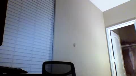 Snapshot of cooldude122222 chatting on 12-04-24, 06:22 cooldude122222 online show from 12-04-24, 06:22