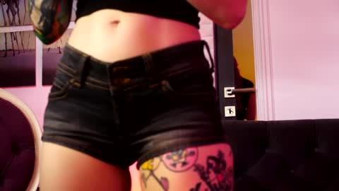 Snapshot of coolteacher chatting on 05-30-26, 02:03 Ginger The Cringer online show from 05-30-26, 02:03