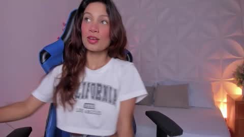 Snapshot of cora22_ chatting on 01-09-26, 12:30 CORA online show from 01-09-26, 12:30