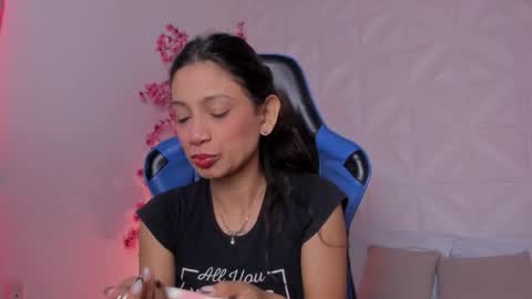 Snapshot of cora22_ chatting on 02-18-26, 12:45 CORA online show from 02-18-26, 12:45