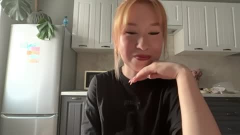 Snapshot of coradreith chatting on 07-21-26, 04:09 Kira online show from 07-21-26, 04:09