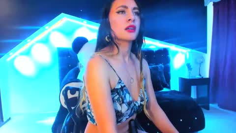 Coral  online show from 02-20-25, 07:08