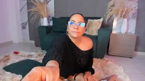 coral_rousee online show from 06-07-26, 12:31