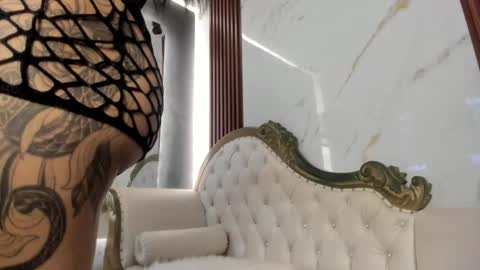 Coralie Bronson online show from 10-08-25, 08:28