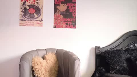 Coralie Bronson online show from 04-14-26, 11:00