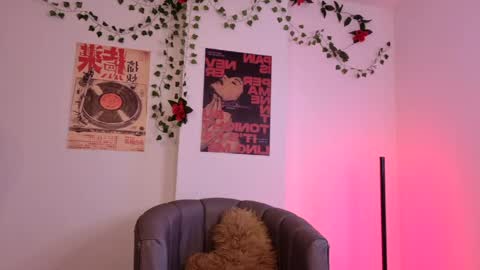 Coralie Bronson online show from 05-20-26, 10:49