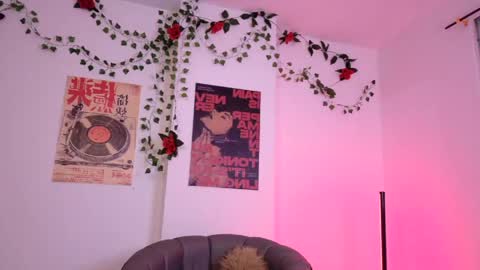Coralie Bronson online show from 05-22-26, 12:40