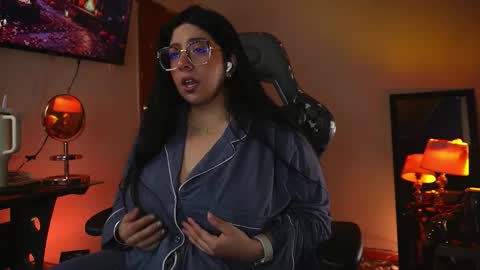 Coraline online show from 10-12-25, 04:17