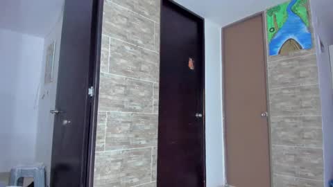 Snapshot of coralinej0nes chatting on 02-28-25, 10:06 Coraline online show from 02-28-25, 10:06