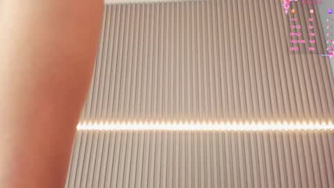 coralineross_ online show from 03-12-25, 05:38