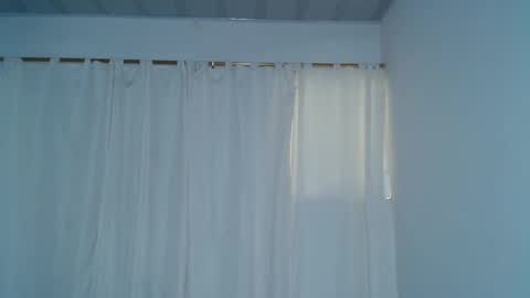 Coral Reyes online show from 11-23-25, 05:13