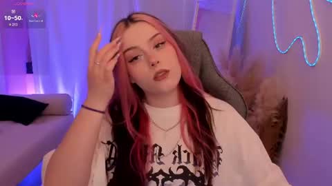 little girl who is always right or just Cora online show from 06-19-26, 05:23