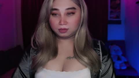 corefinder_xx online show from 04-12-26, 01:43