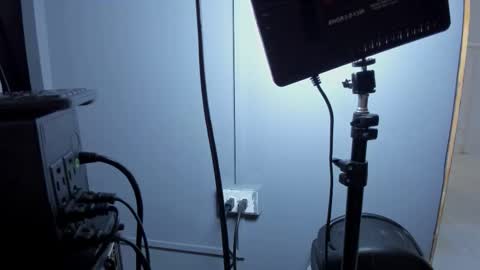 Snapshot of corinnah chatting on 09-12-25, 12:05 Cori online show from 09-12-25, 12:05