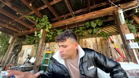 coronelking online show from 12-27-24, 09:54