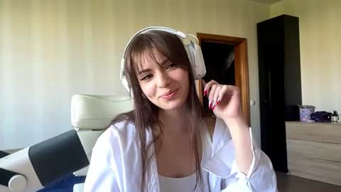 corrienavanjo online show from 07-18-26, 12:31