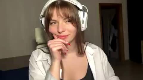 corrienavanjo online show from 07-28-26, 04:39