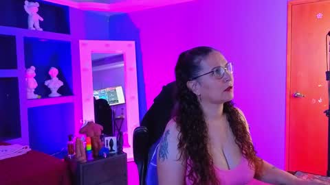 Snapshot of cory_chasecol888 chatting on 05-11-26, 04:40 Natali online show from 05-11-26, 04:40