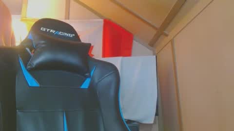 cosmicjones88 online show from 02-17-25, 08:36