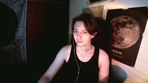 Snapshot of cosmonudes chatting on 05-17-26, 04:47 Barry online show from 05-17-26, 04:47