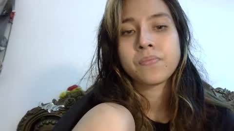 Snapshot of cottoncandygirl9898 chatting on 02-17-25, 11:23 Liz Gwyneth Charlota online show from 02-17-25, 11:23