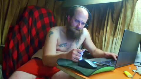 Alaskawildcouple online show from 09-18-25, 01:46