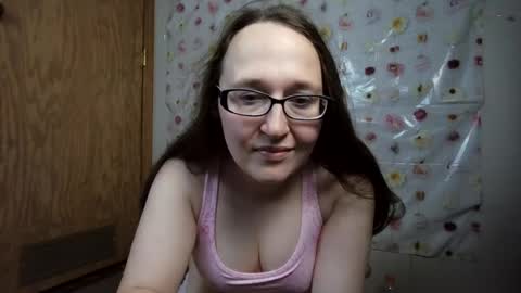 Snapshot of countrygirl0909 chatting on 07-14-26, 03:44 countrygirl0909 online show from 07-14-26, 03:44