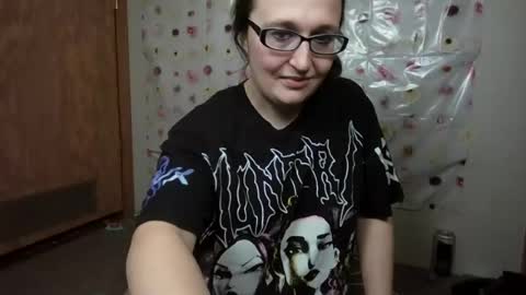 Snapshot of countrygirl0909 chatting on 07-17-26, 02:51 countrygirl0909 online show from 07-17-26, 02:51