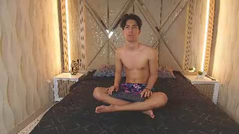 Ricardo  Isabella online show from 06-22-26, 07:16