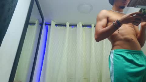 couple_hot_xxxz online show from 05-25-26, 11:00