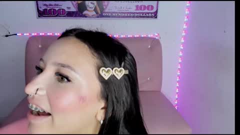 Snapshot of couple_no_limits22 chatting on 10-27-25, 10:14 couple_no_limits22 online show from 10-27-25, 10:14