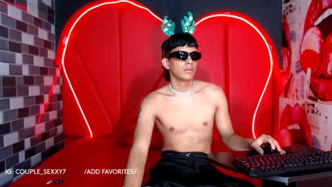 MIA LIZ AND SAM online show from 12-20-24, 01:22