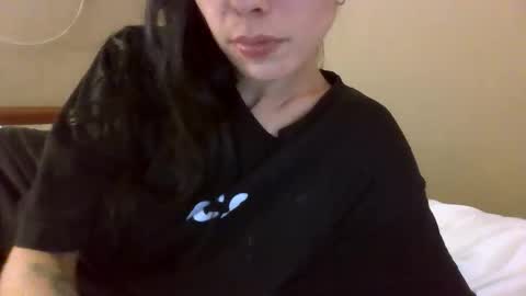 Snapshot of couplebra11 chatting on 03-30-26, 03:24 BelloyBella online show from 03-30-26, 03:24