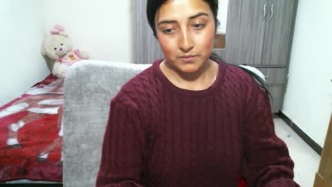 couplecaliente10 online show from 12-04-25, 01:48