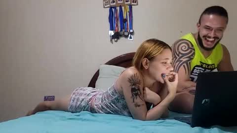 Snapshot of couplehot1515 chatting on 03-05-25, 02:14 couplehot1515 online show from 03-05-25, 02:14