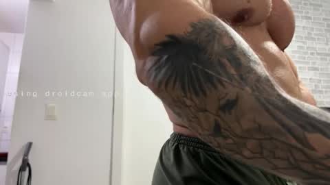 couplemuscle40 online show from 01-06-26, 11:29