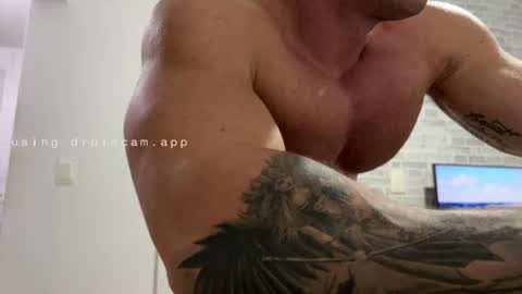 Snapshot of couplemuscle40 chatting on 06-14-26, 10:45 couplemuscle40 online show from 06-14-26, 10:45